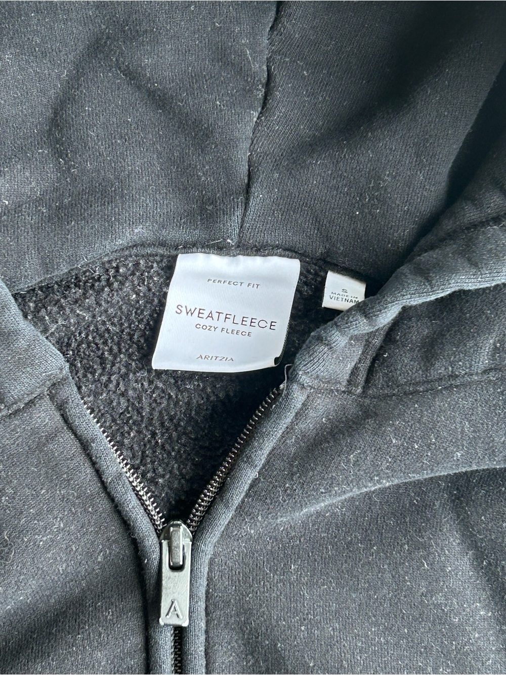 Aritzia Cozy Fleece Zip Up Hoodie Black S  Small - Picture 3 of 5